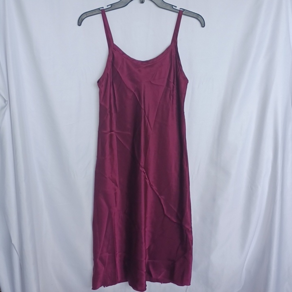 Gillian & O’Malley Burgundy Slip Dress Size Small, raw hem, 17" ptp, 40" long